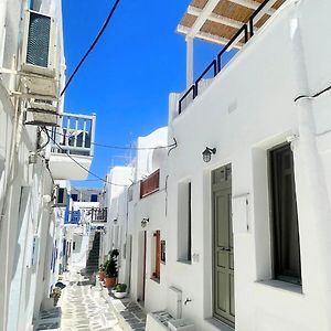 Aniko Suites White Alley